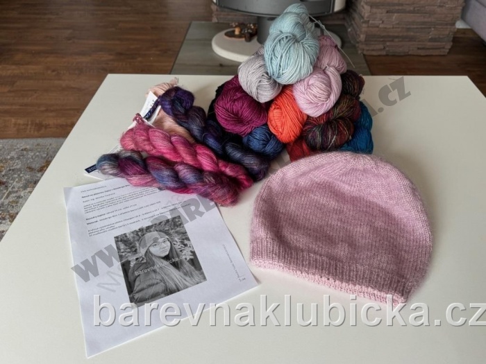 4. Sada na pletenou čepici Natali z Malabrigo Rios a Mohair bez značkovačů