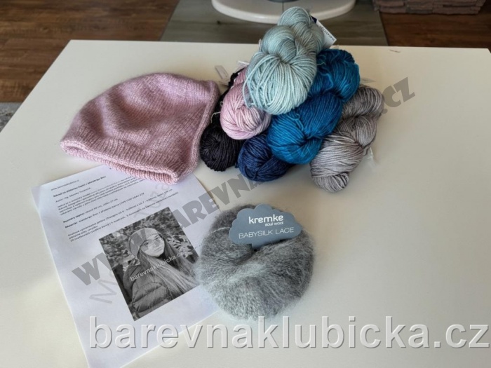 6. černo-šedá sada na pletenou čepici Natali z Malabrigo Rios a Kremke Babysilky Lace bez značkovačů