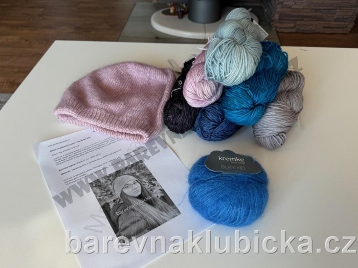 6. modrá sada na pletenou čepici Natali z Malabrigo Rios a Kremke Silky Kid bez značkovačů